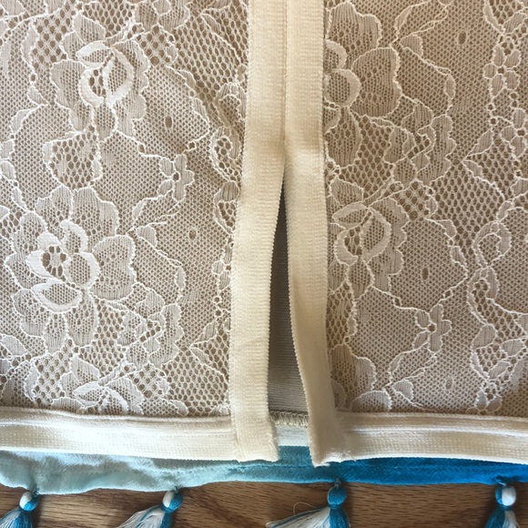 White lace The Girl Code skirt - size 6 - Picture 2 of 5